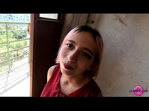❤️ شاگرد سينوئل چوسي ٿو هڪ اجنبي کي ٻاهر جي پوئتي ۾ - هن جي منهن تي ❤ سپر فحش